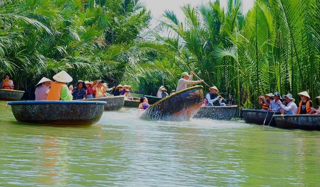 coconut-ring-tours-basket-boat-tour-in-hoi